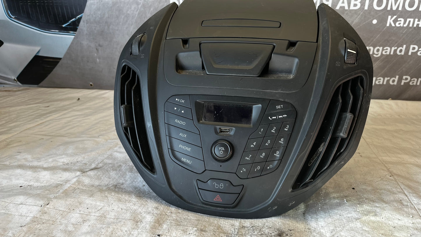 Ford Transit Courier 14- радио