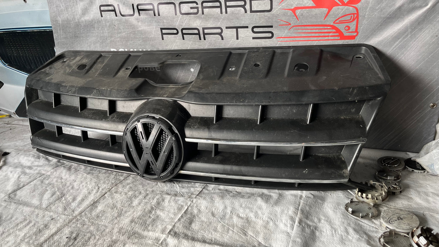 Решетка Volkswagen Amarok 2018-