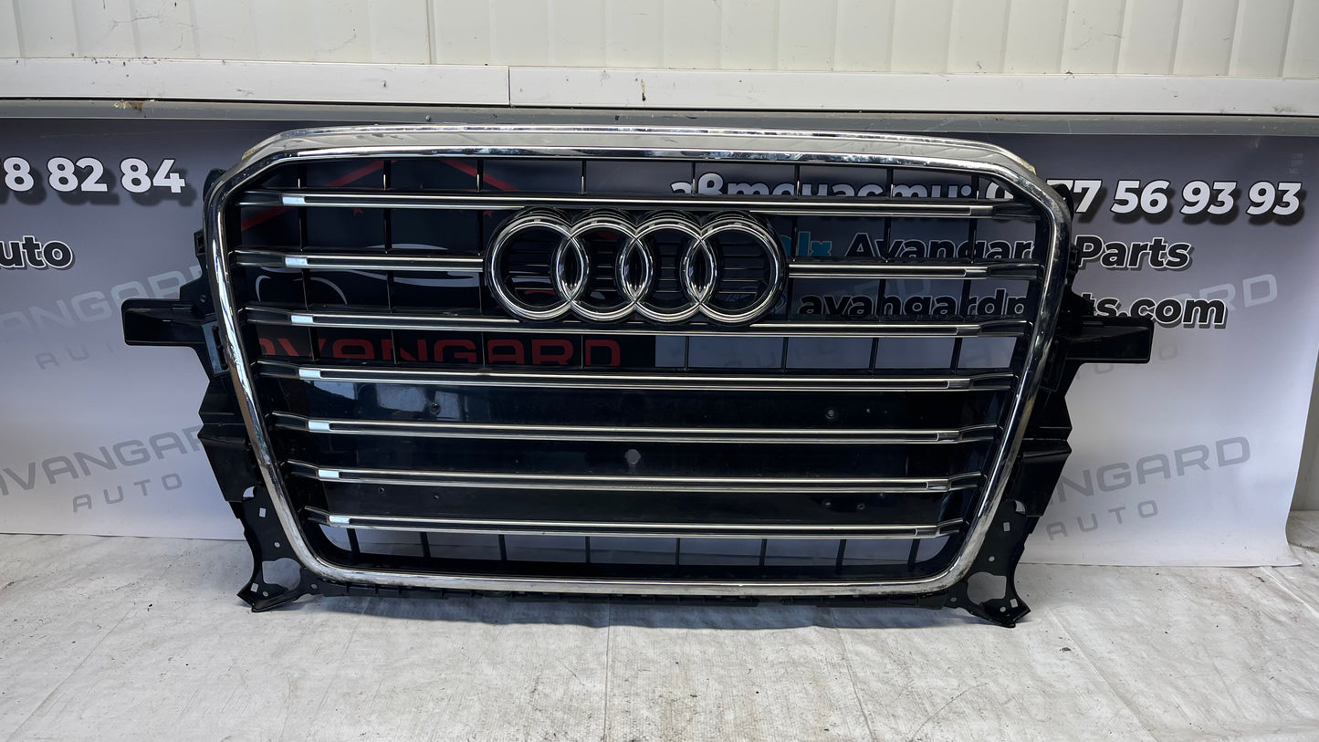 Audi Q5 8R S-Line предна решетка