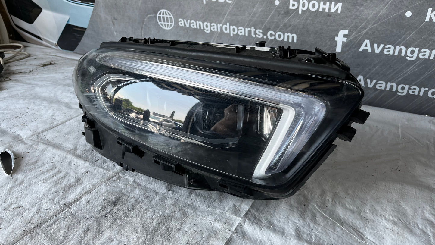 Ляв фар Mercedes A W177