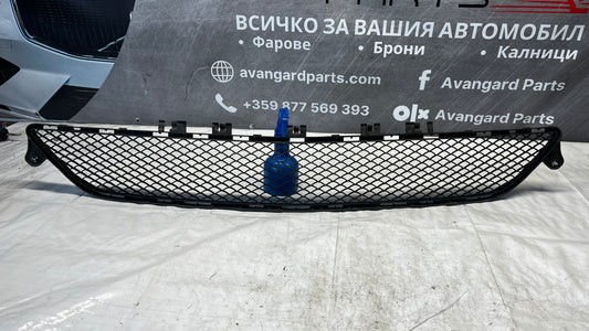Mercedes E W212 решетка предна броня