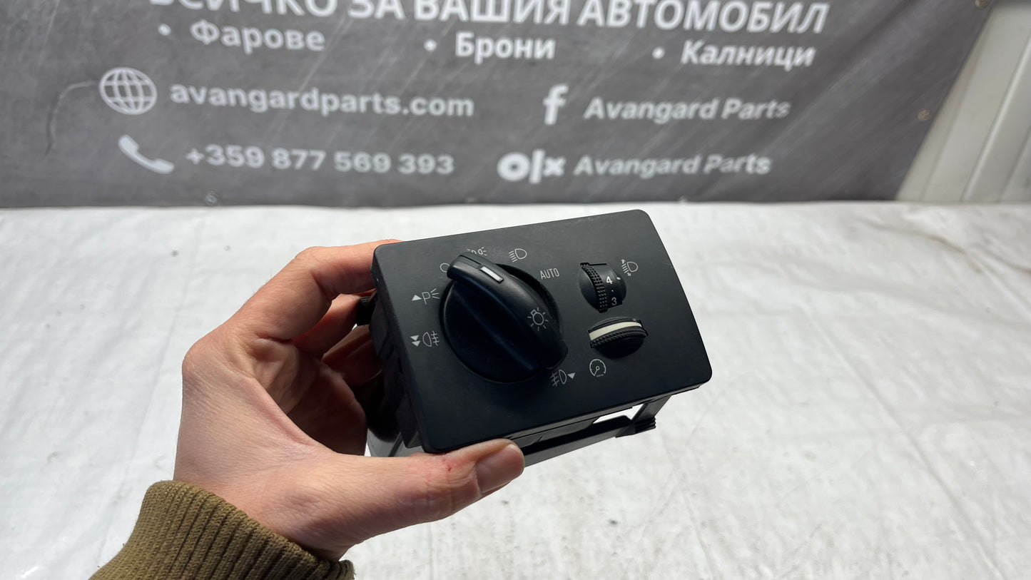 Ford Focus 03- ключ светлини