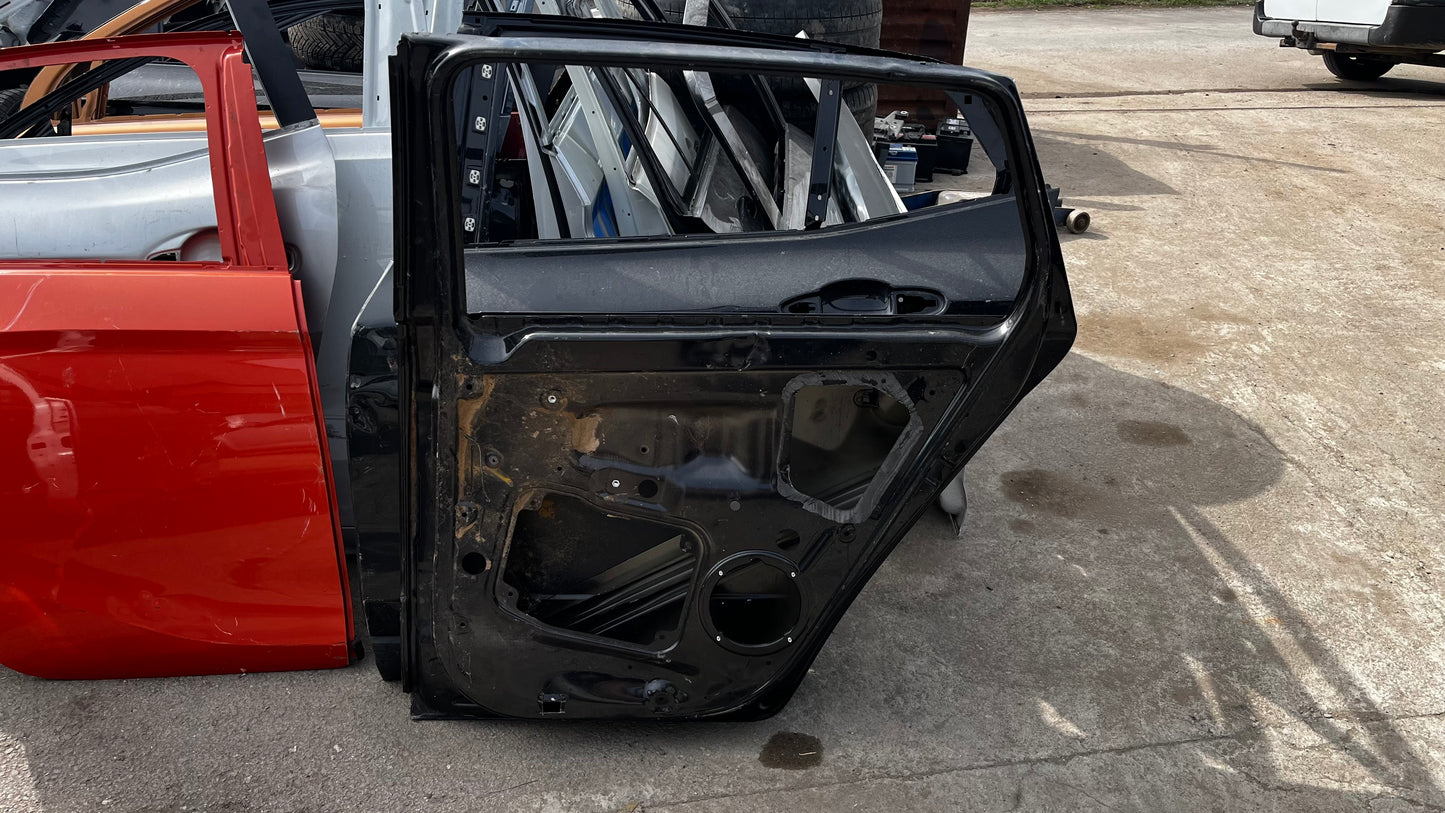Skoda Fabia 2 задна дясна врата