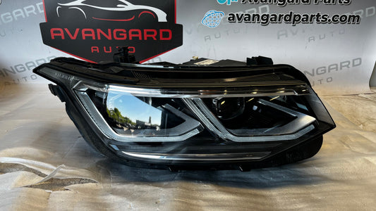 Volkswagen Tiguan IQ десен фар