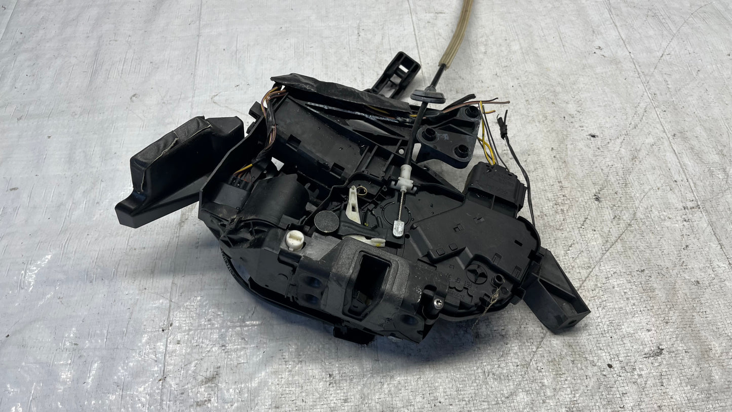 Ford Kuga 1 брава задна лява