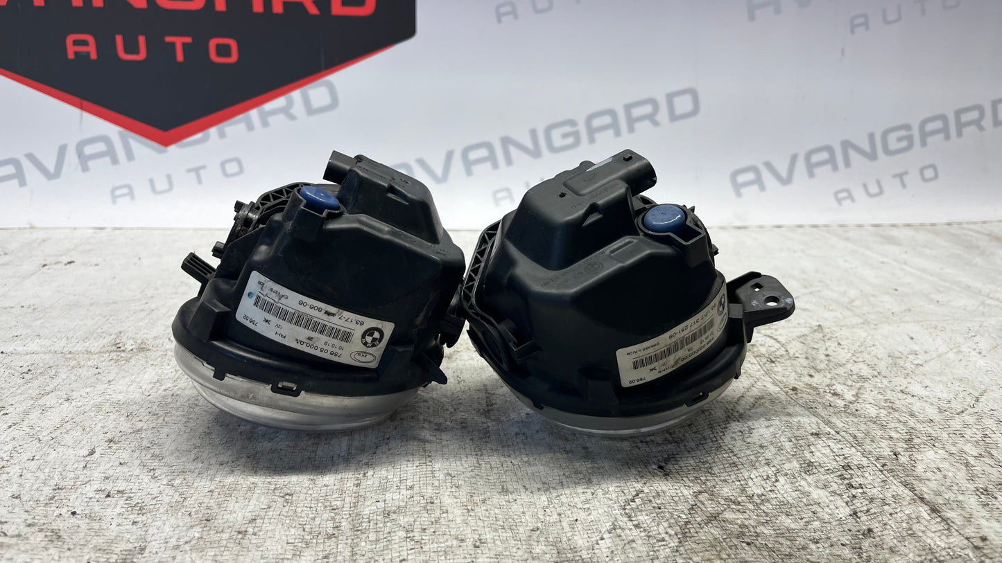 BMW X3 F25 ляв и десен халоген