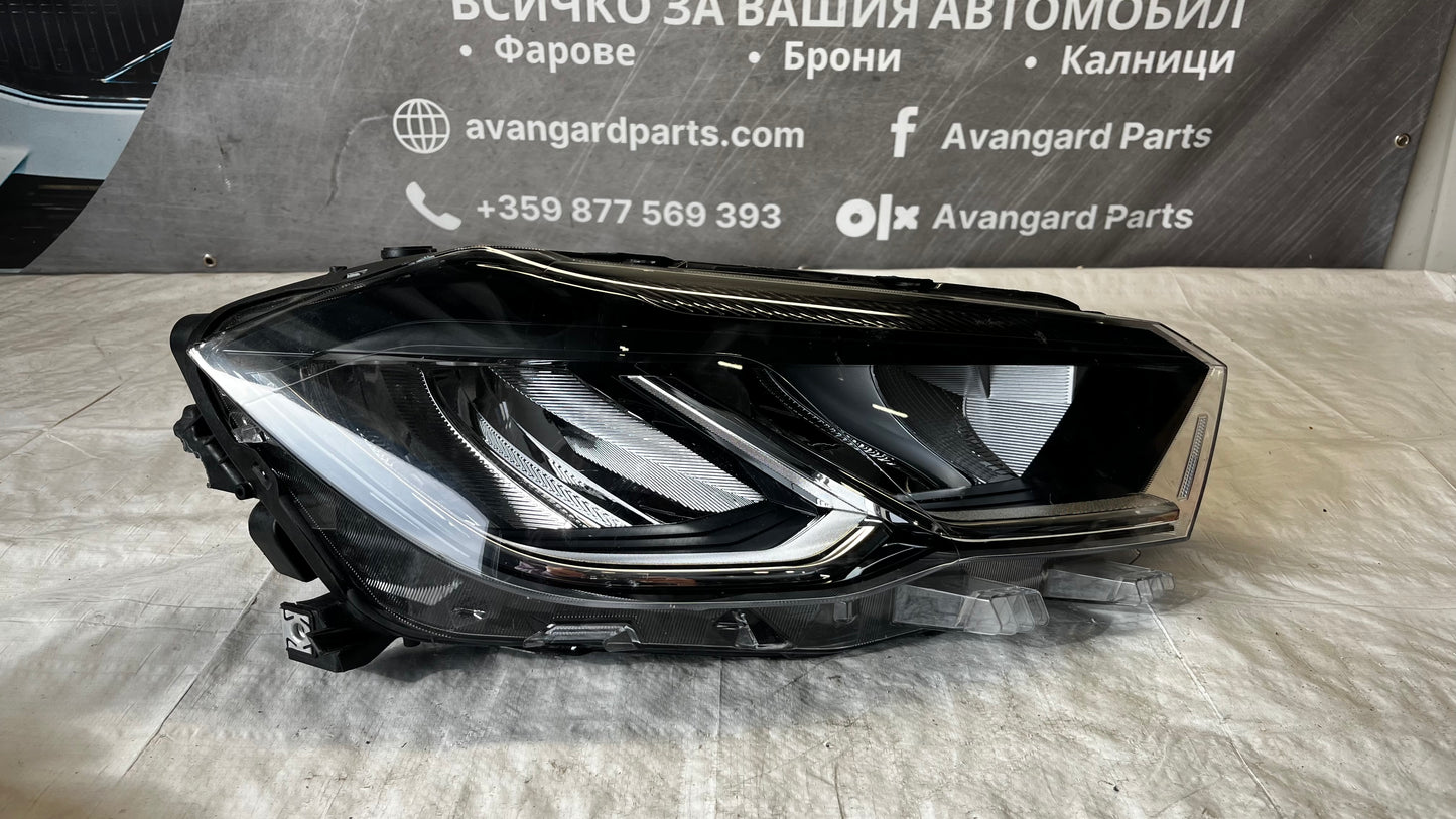 Volkswagen Polo 2G десен фар