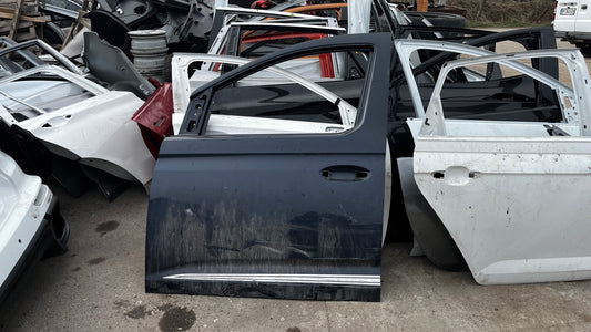Предна лява врата за VW Caddy 2k7 2020г. +