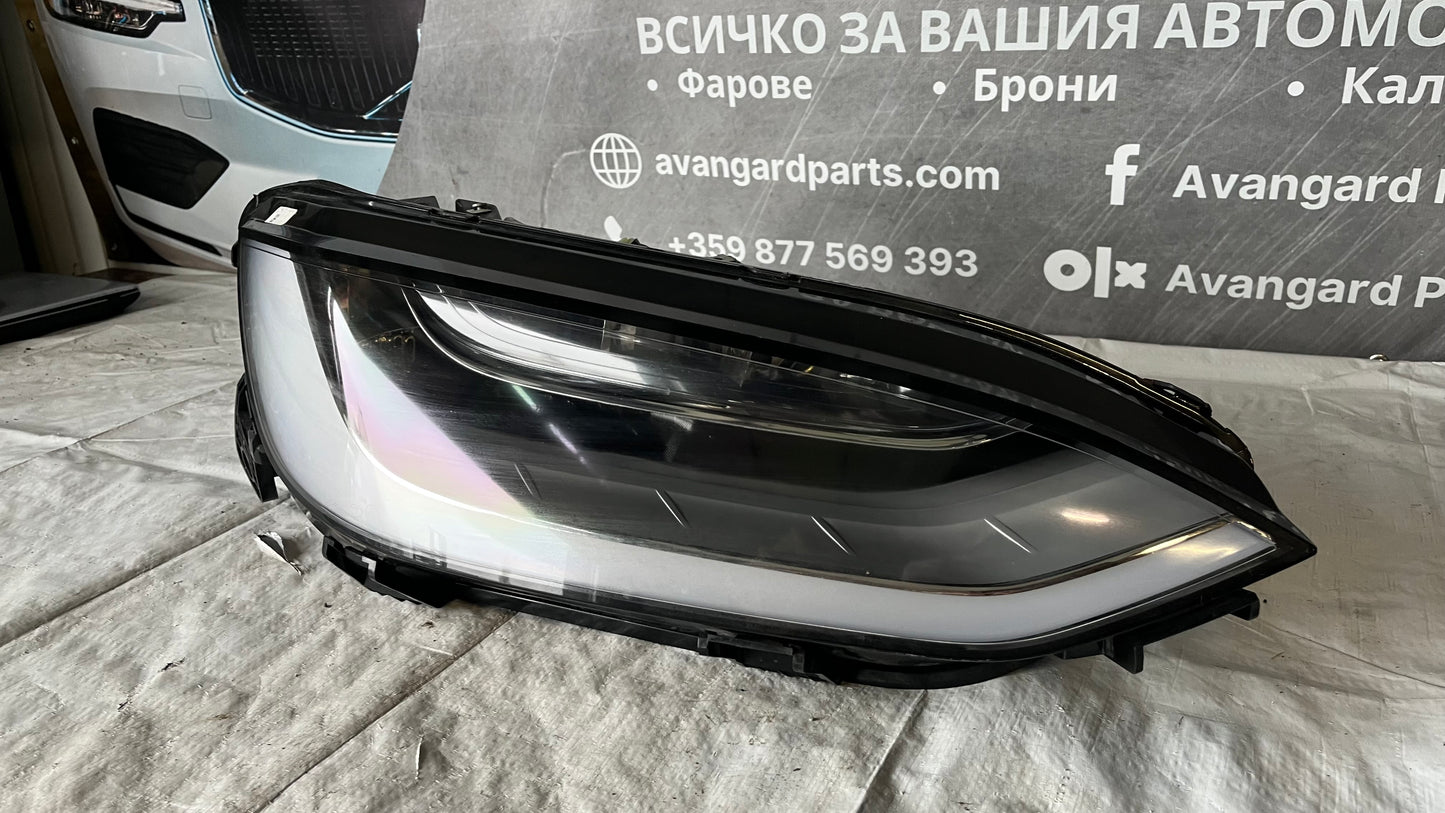 Десен фар Tesla X 2015-