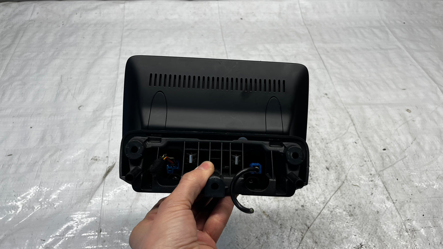 Mercedes A W176 дисплей