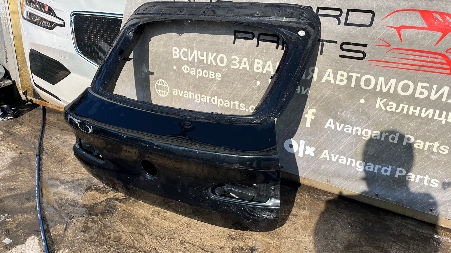 Багажна врата Volvo XC40 2018-2022