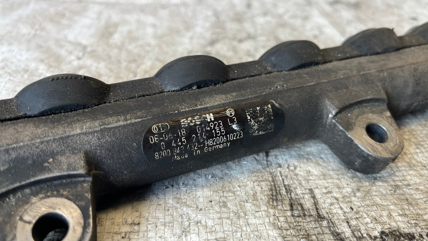 Nissan Qashqai 2.0dci горивна рейка