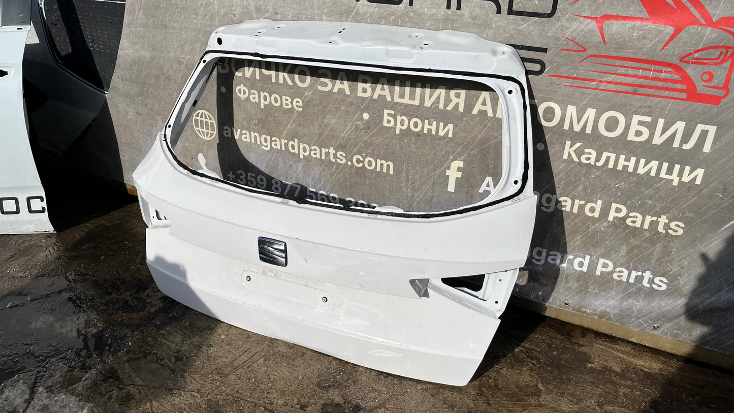 Багажна врата Seat Ateca 2016-