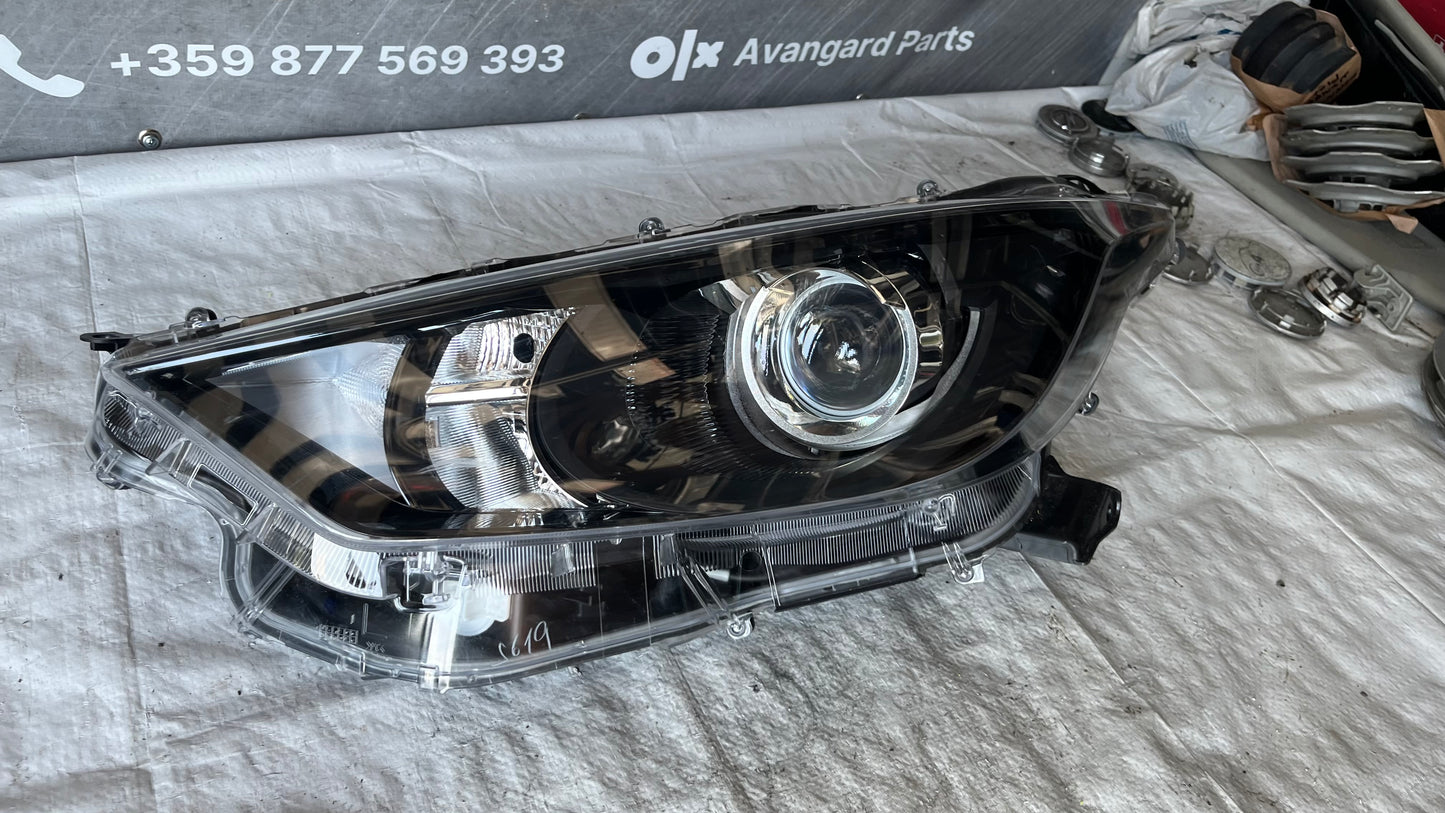 Ляв фар Toyota Yaris 2019-