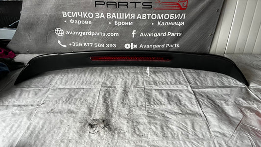 Skoda Karoq заден спойлер с мигач