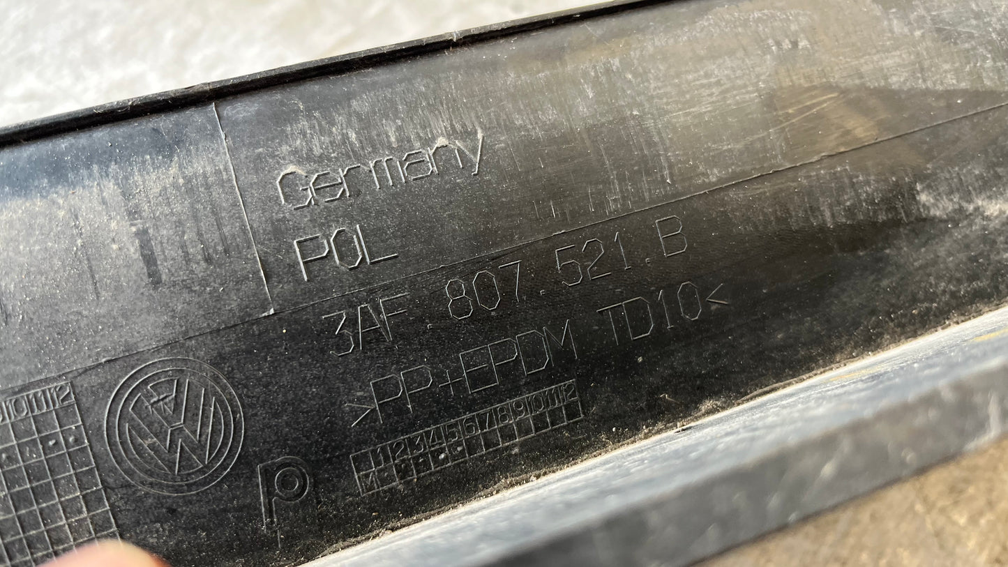 Volkswagen Passat B7 дофузьор