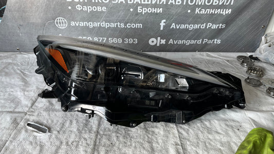 Десен фар Lexus NX