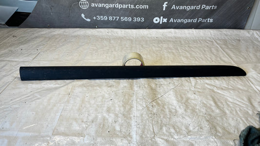 Skoda Fabia 2 декоративна лайстна предна дясна врата