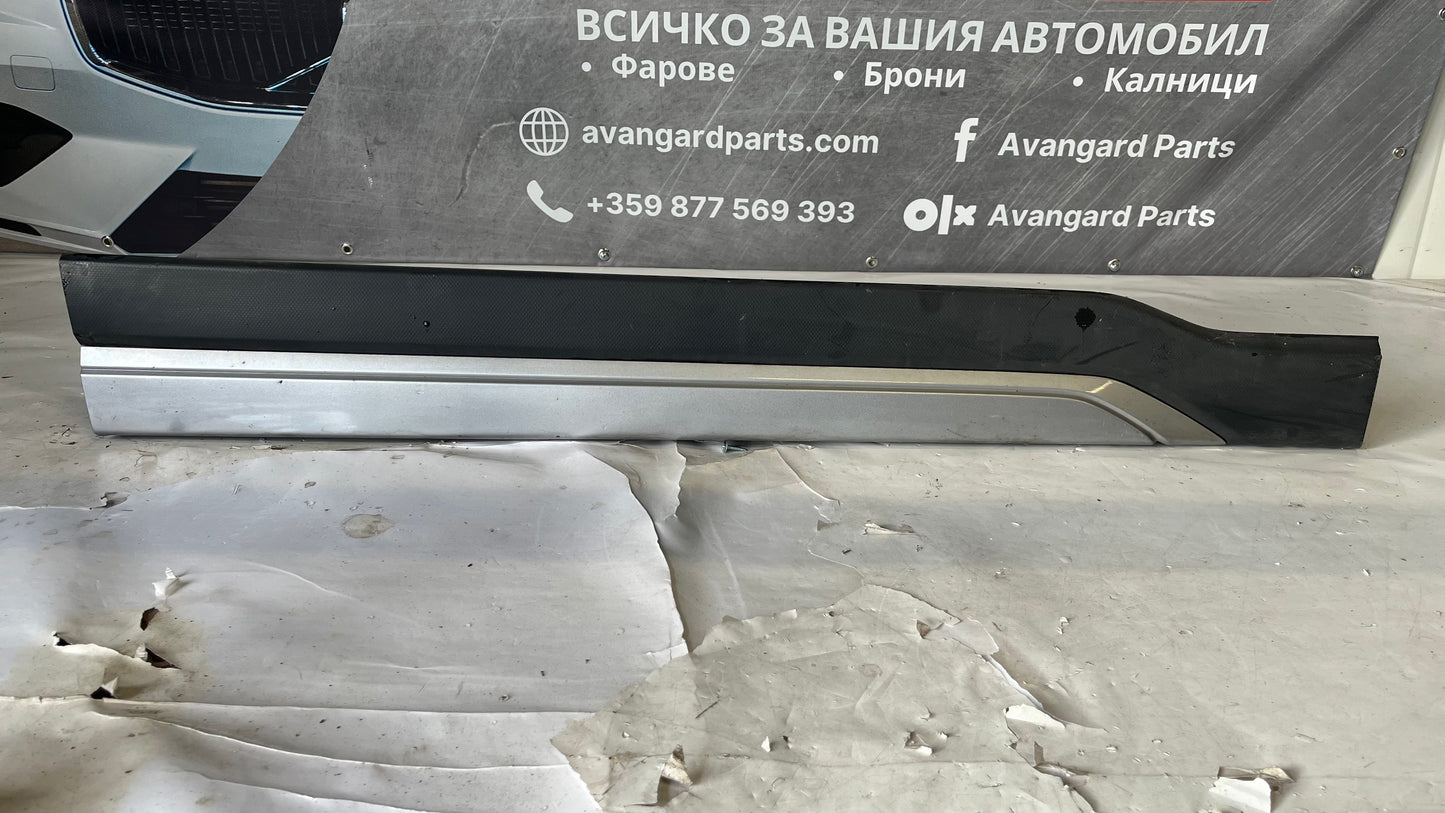 Праг на предна дясна врата Subaru Forester 5 (2018-2024)