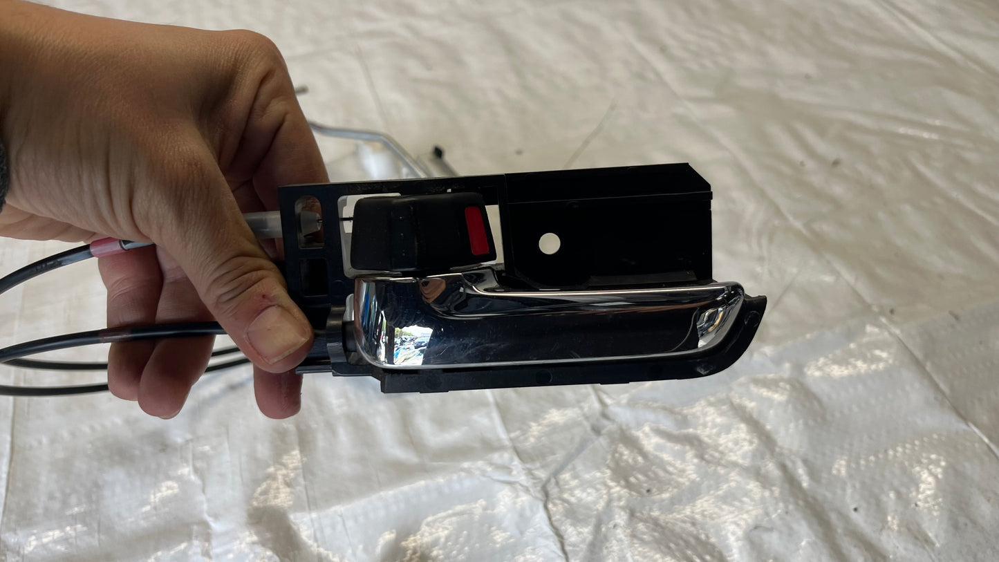 Suzuki SX4 брава и дръжка