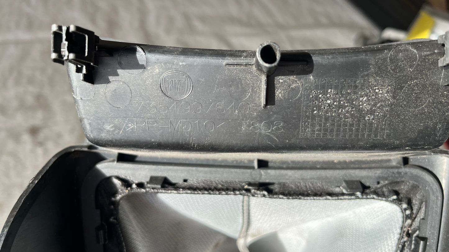 Fiat Qubo скоростен лост с маншон, топка и лайстна