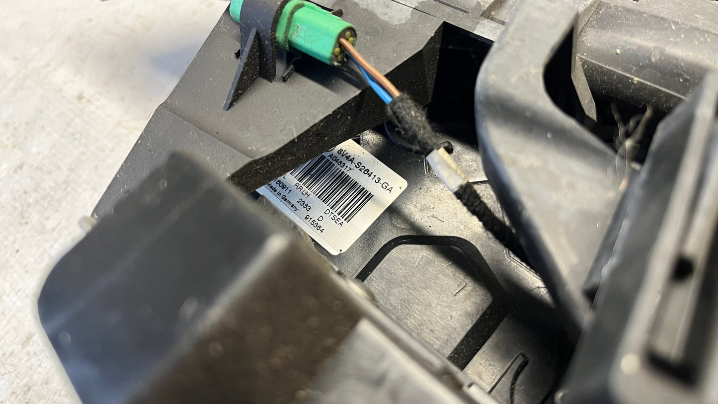 Ford Kuga 1 брава задна лява