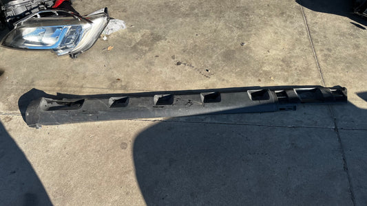 Dacia Sandero 2 десен праг