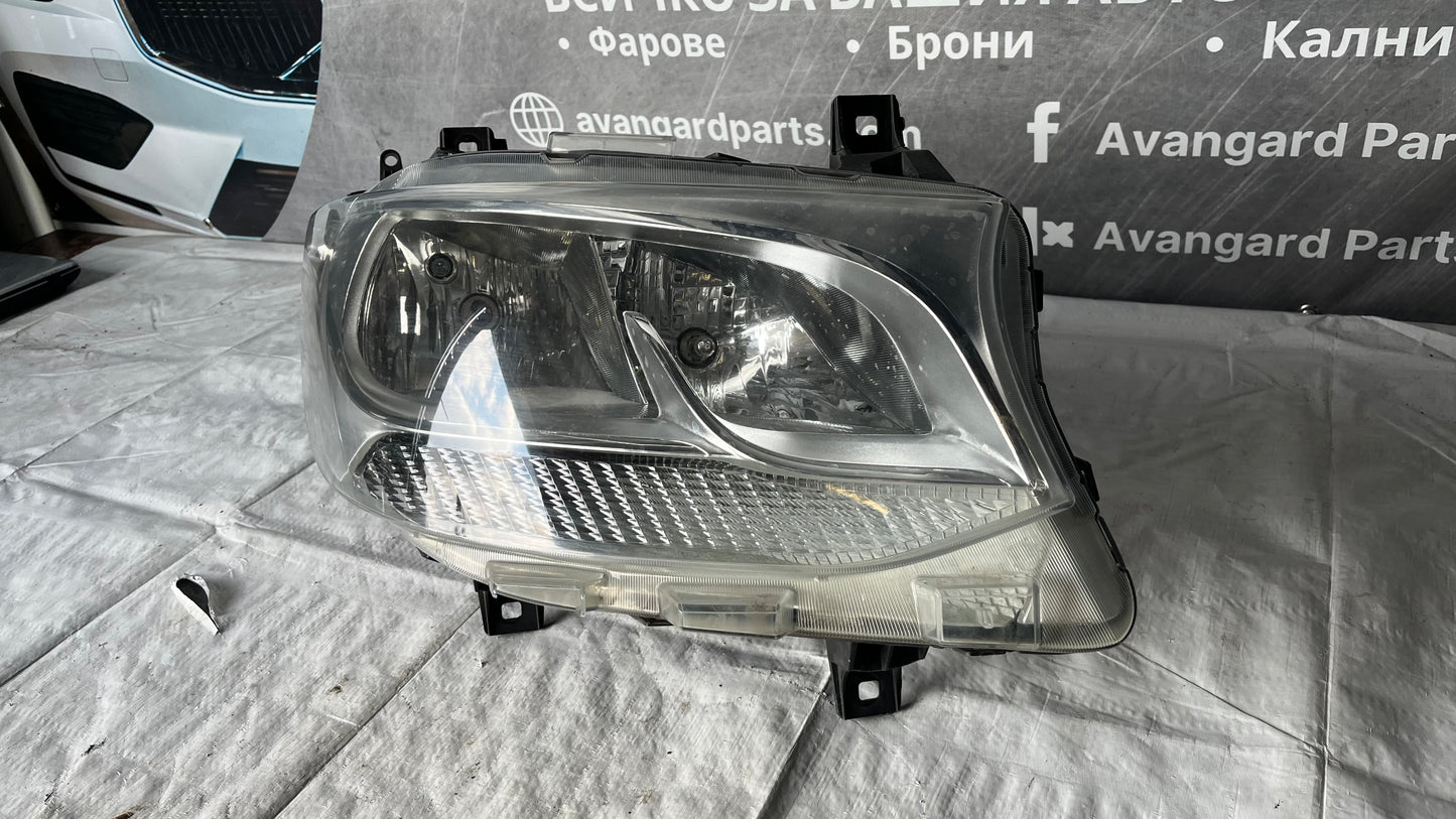 Десен фар Mercedes Sprinter 2018-