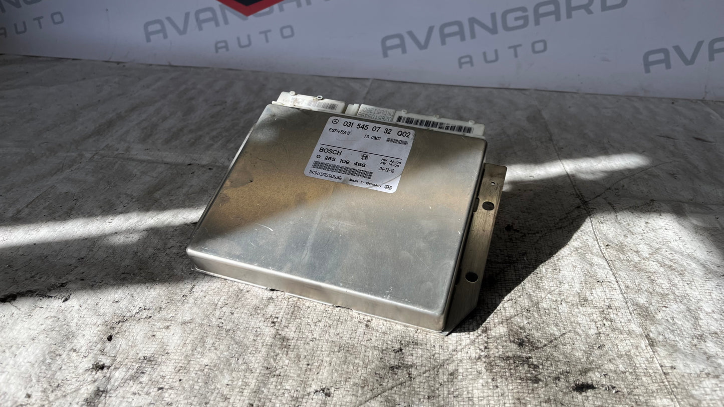 Mercedes E W220 компютър