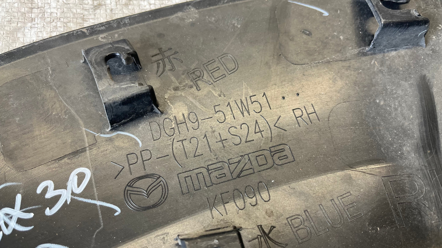 Mazda CX30 19- вежда задна дясна