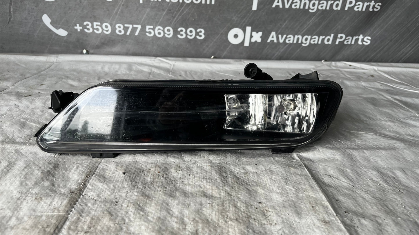 Ляв халоген VW Passat B7