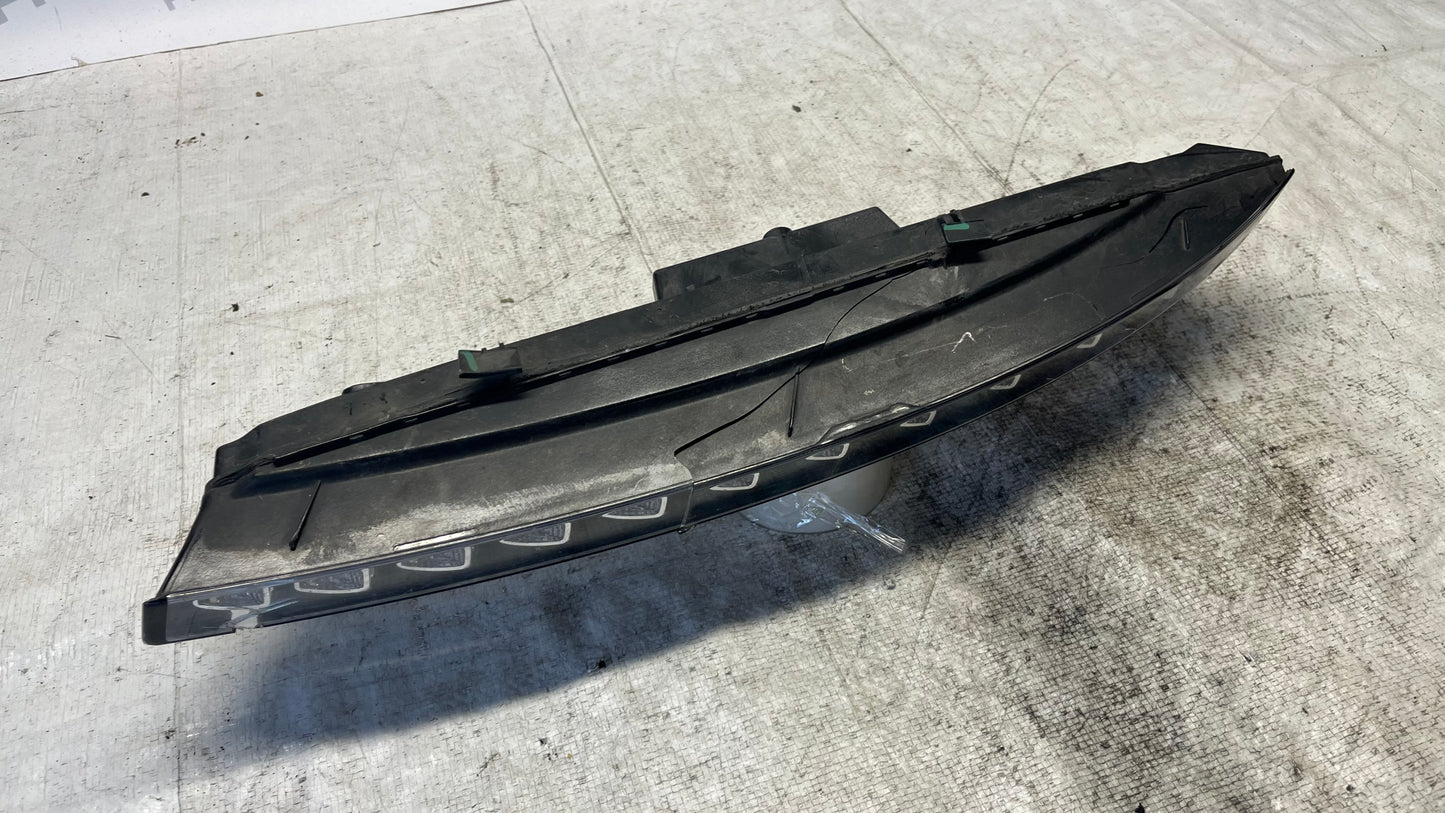 Audi Q7 10- ляв халоген