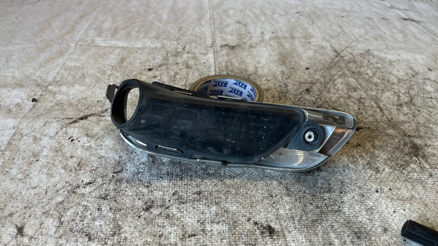 Jeep Grand Cherokee MK2 решетка за десен халоген