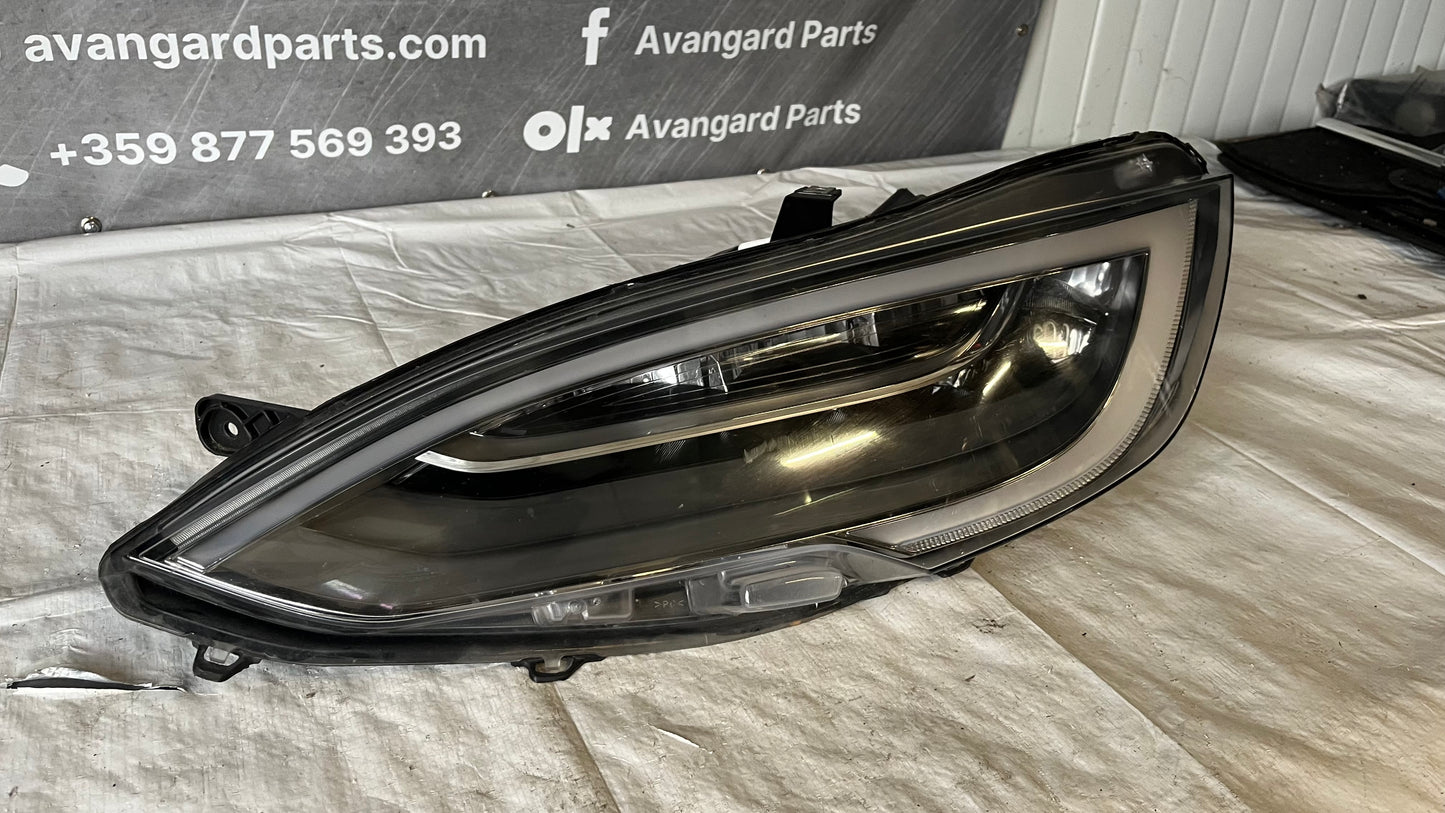 Ляв фар Tesla X 2015-