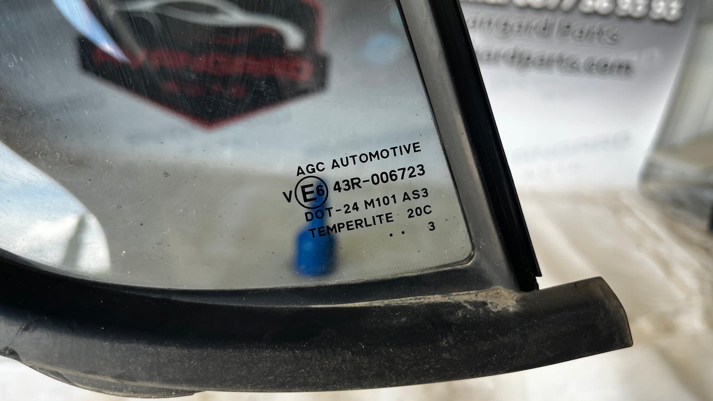 Suzuki Swift 15 задно ляво стъкло