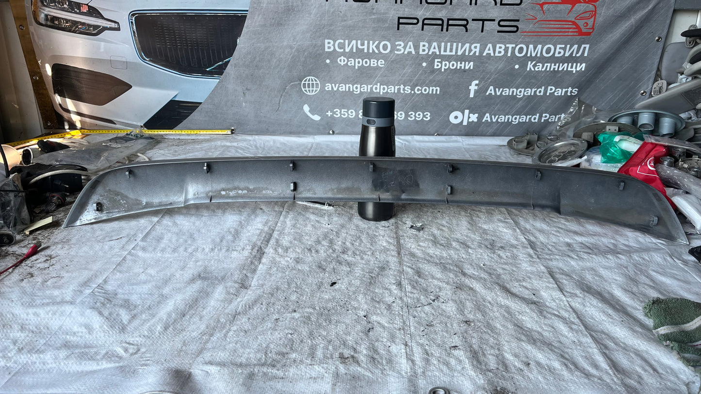 Toyota RAV4 XA40 лип