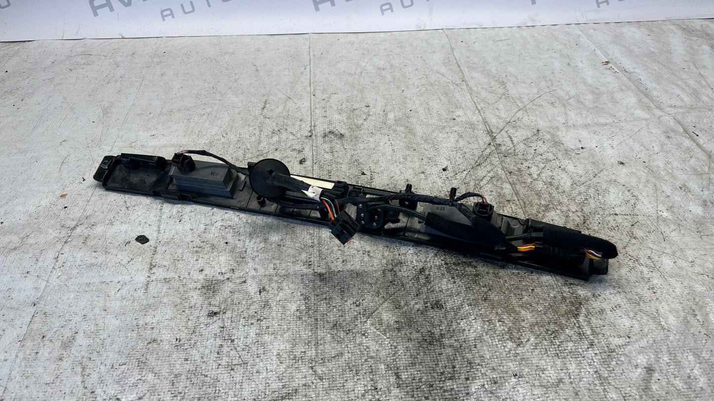 Hyundai Tucson 4 багажна лайстна с камера