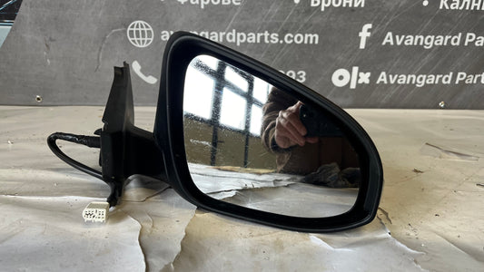 Дясно огледало Toyota Yaris 3 2011-2014