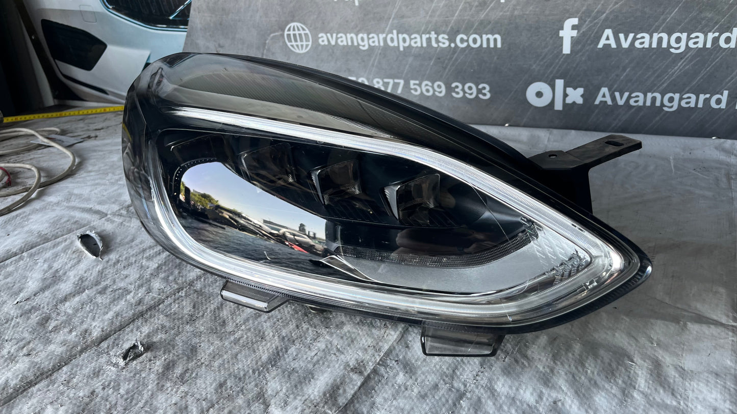 Десен фар Ford Fiesta