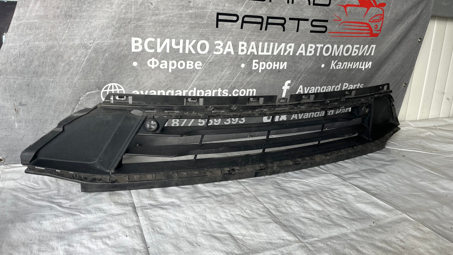 Предна решетка BMW 2 F46 2015-