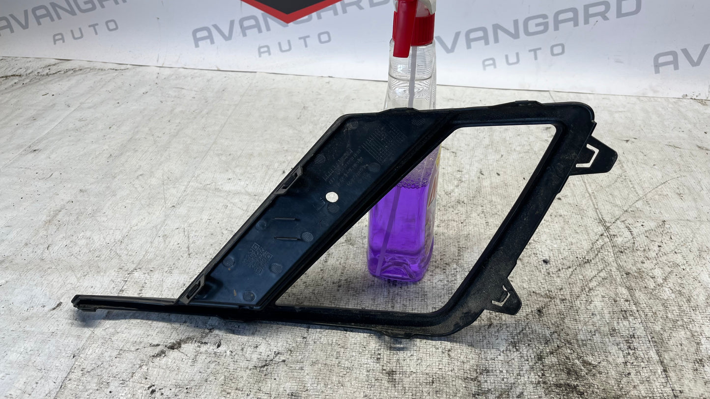 Seat Ibiza 17- решетка на ляв халоген