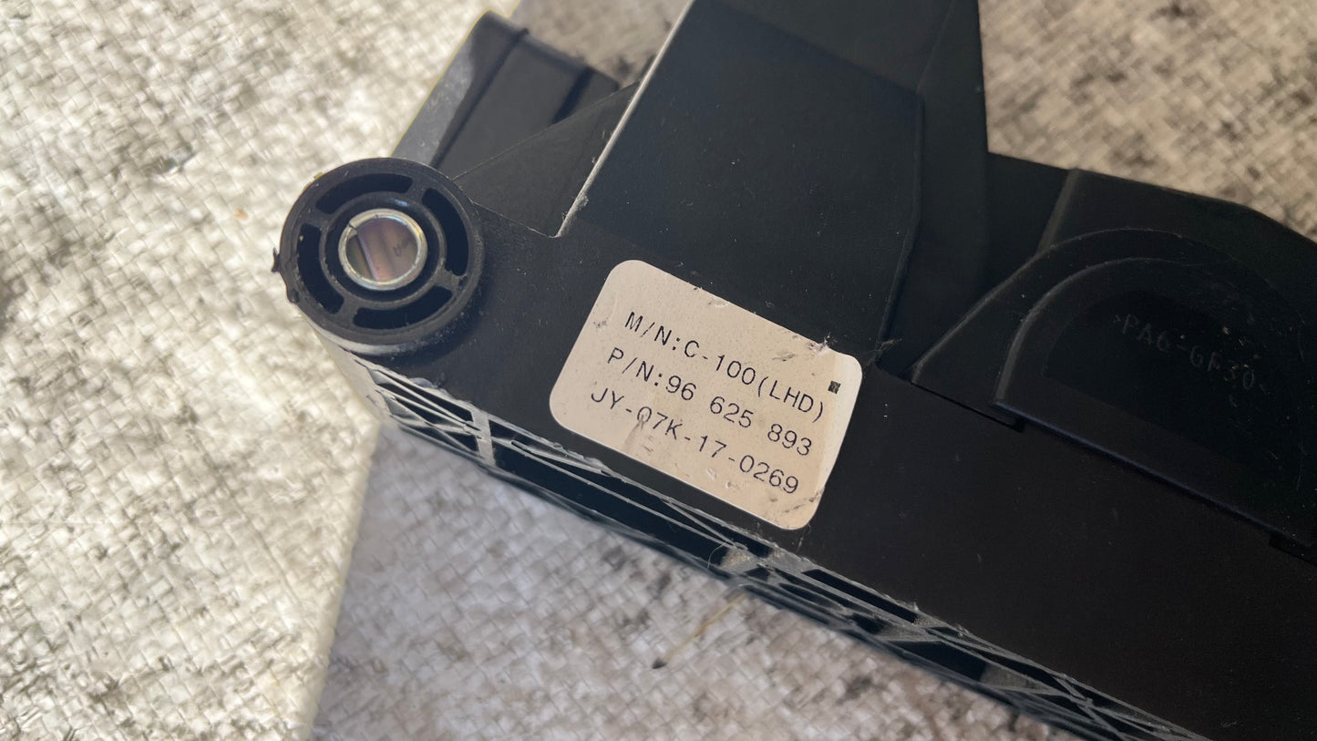 Chevrolet Captiva 06- педал за газ