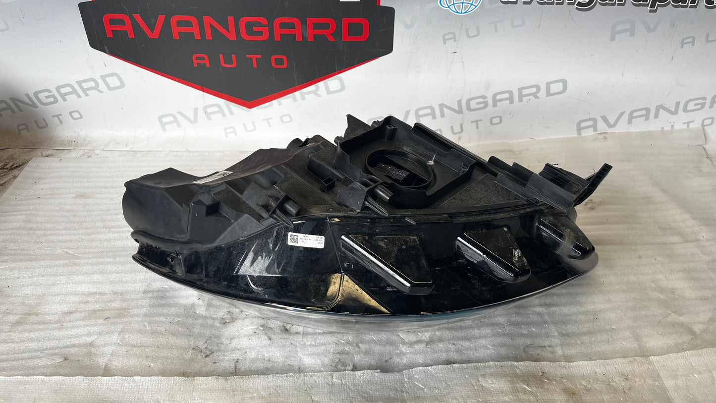 Volkswagen ID3 ляв фар