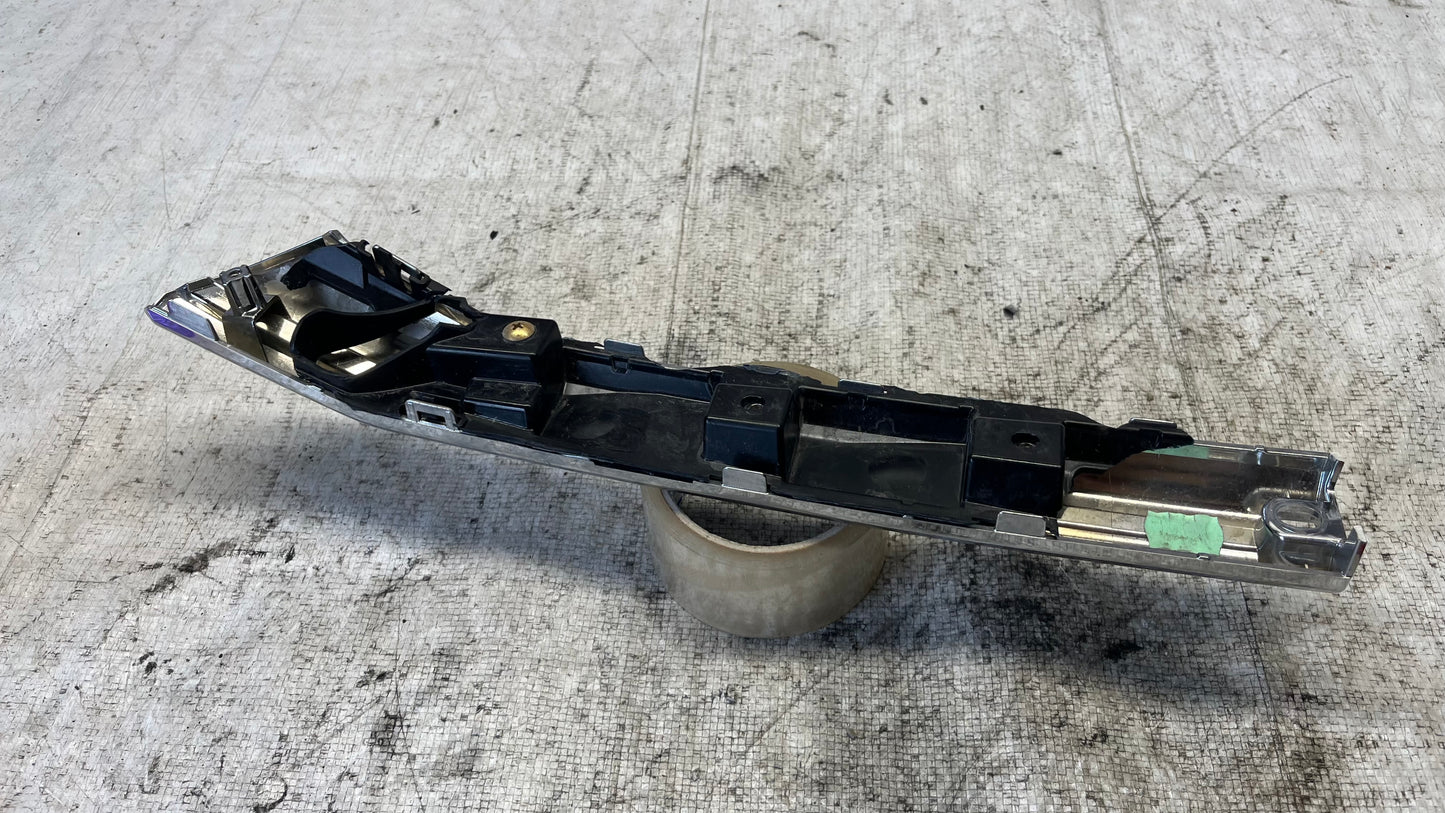 Suzuki SX4 S-Cross 22- лява лайстна