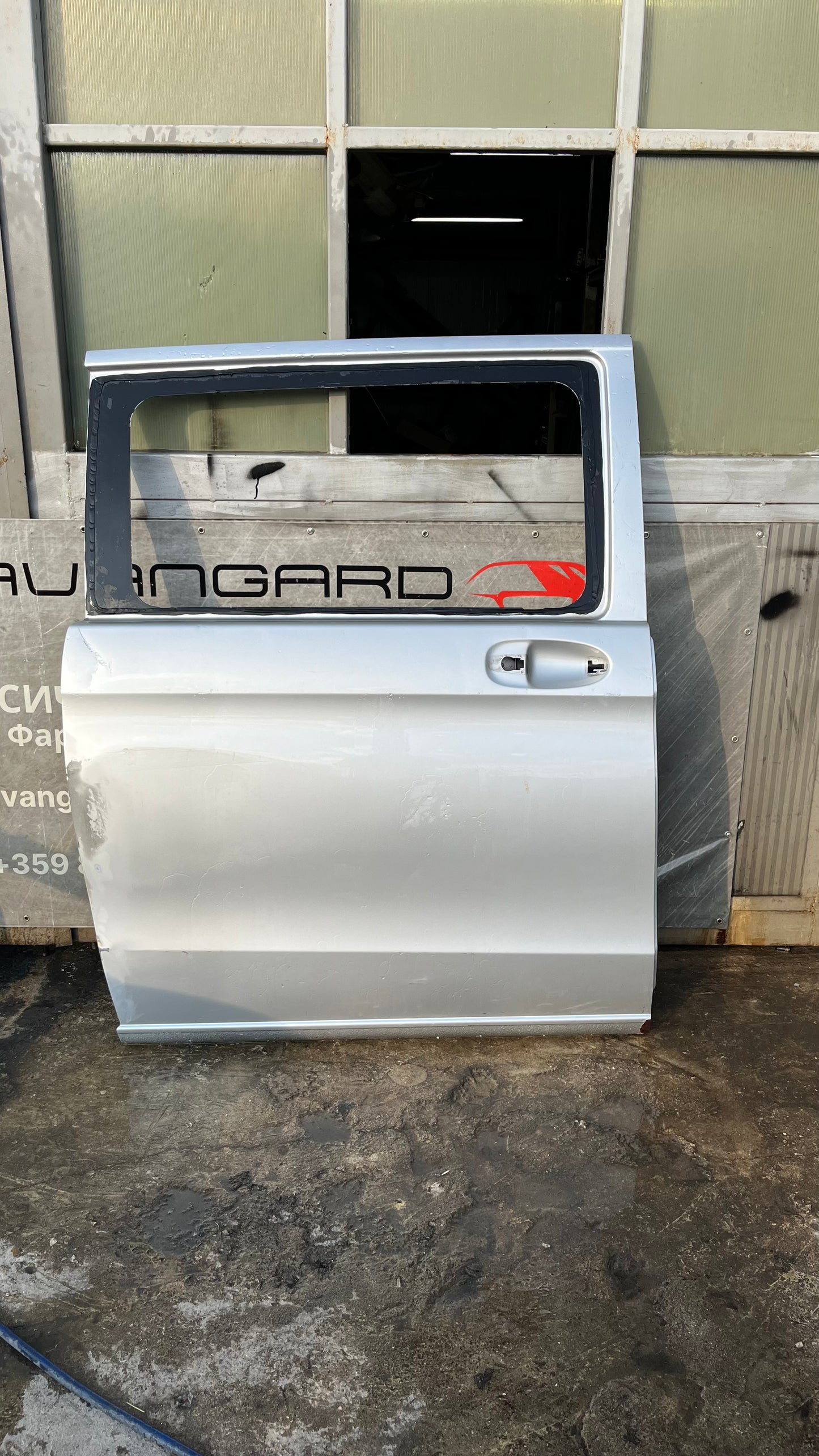 Задна дясна врата Mercedes Vito W447