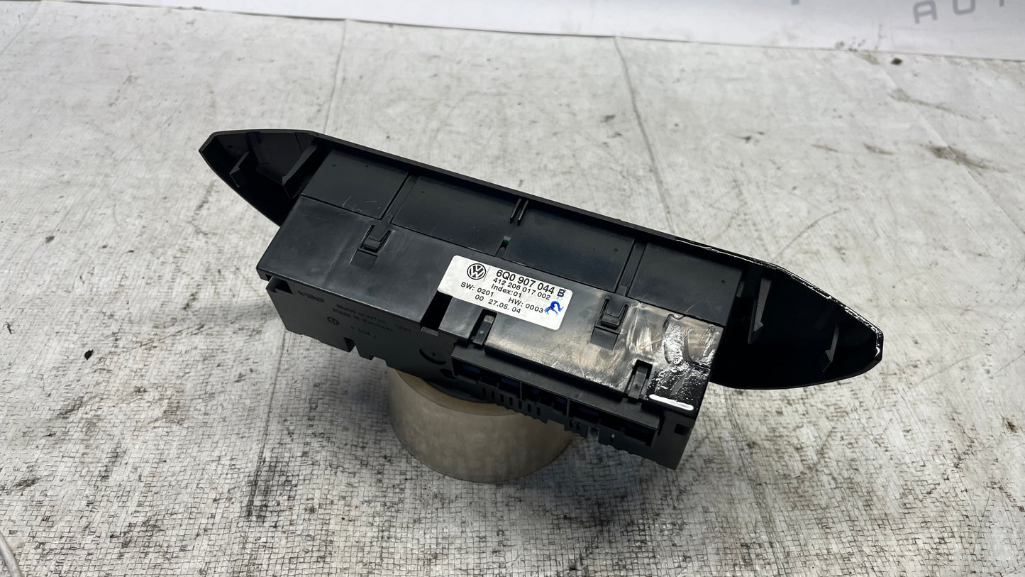 Volkswagen Polo 4 панел климатроник