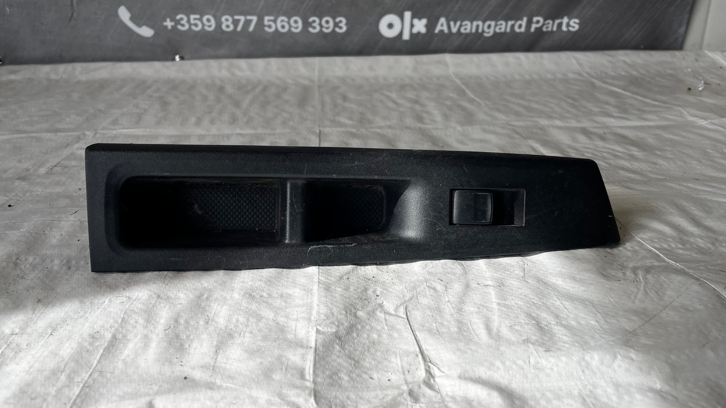 Toyota Yaris 13 панел с копчета за лява врата