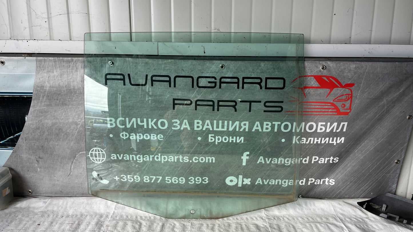 Volkswagen Touran 1 стъкло задно дясно