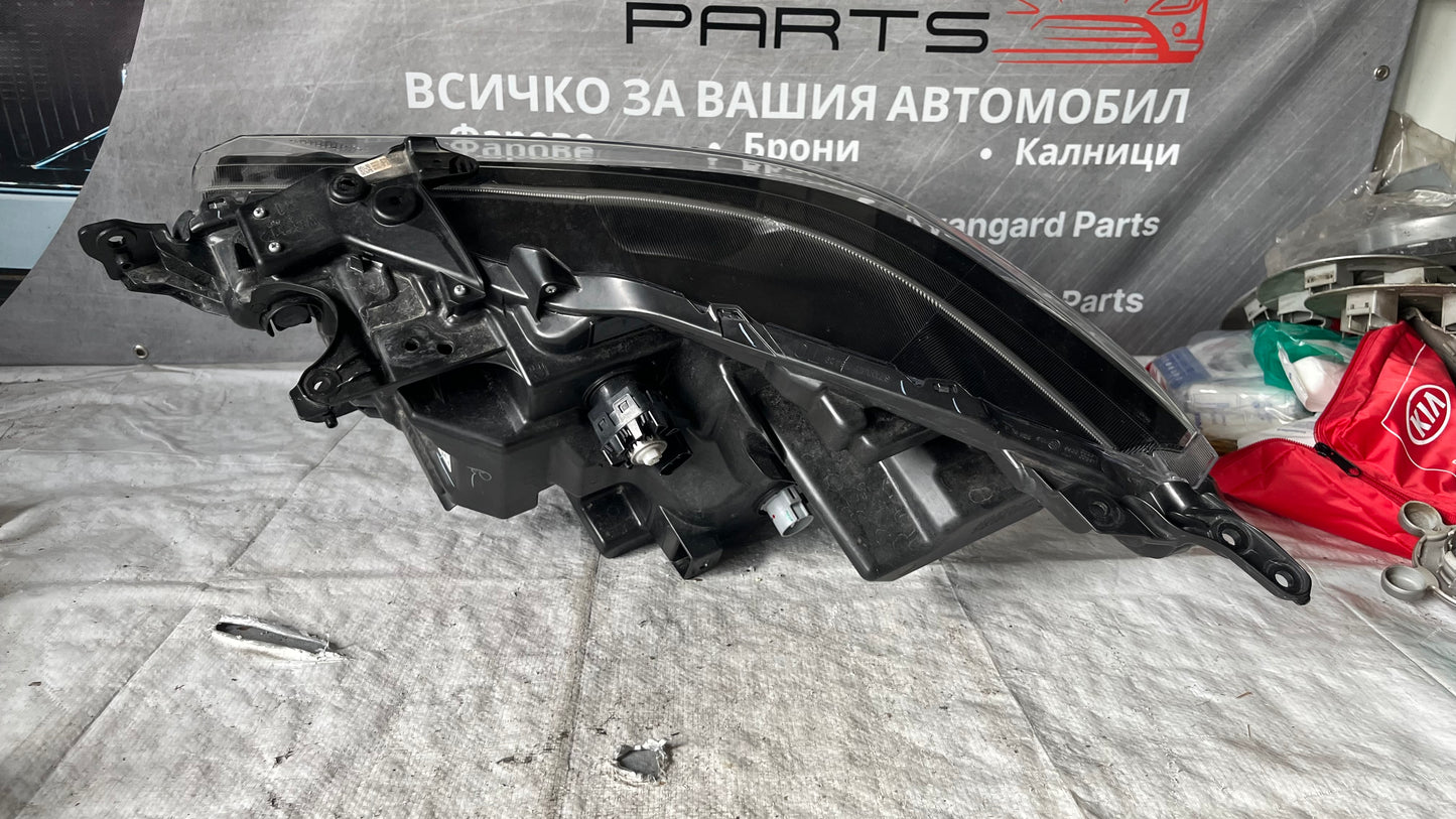 Десен фар Suzuki SX4 S-Cross 2022-