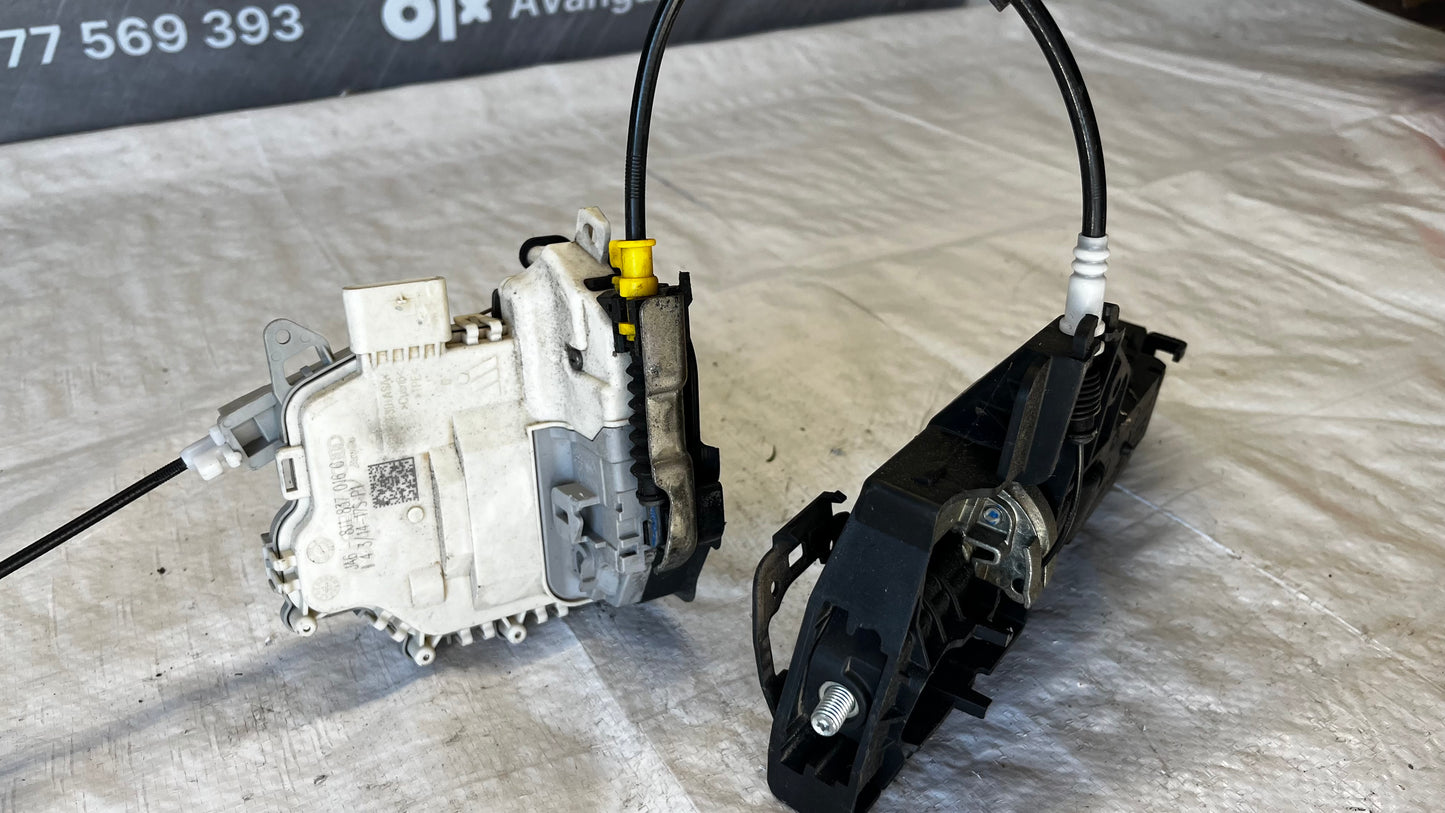 Audi Q7 2015- брава предна дясна врата